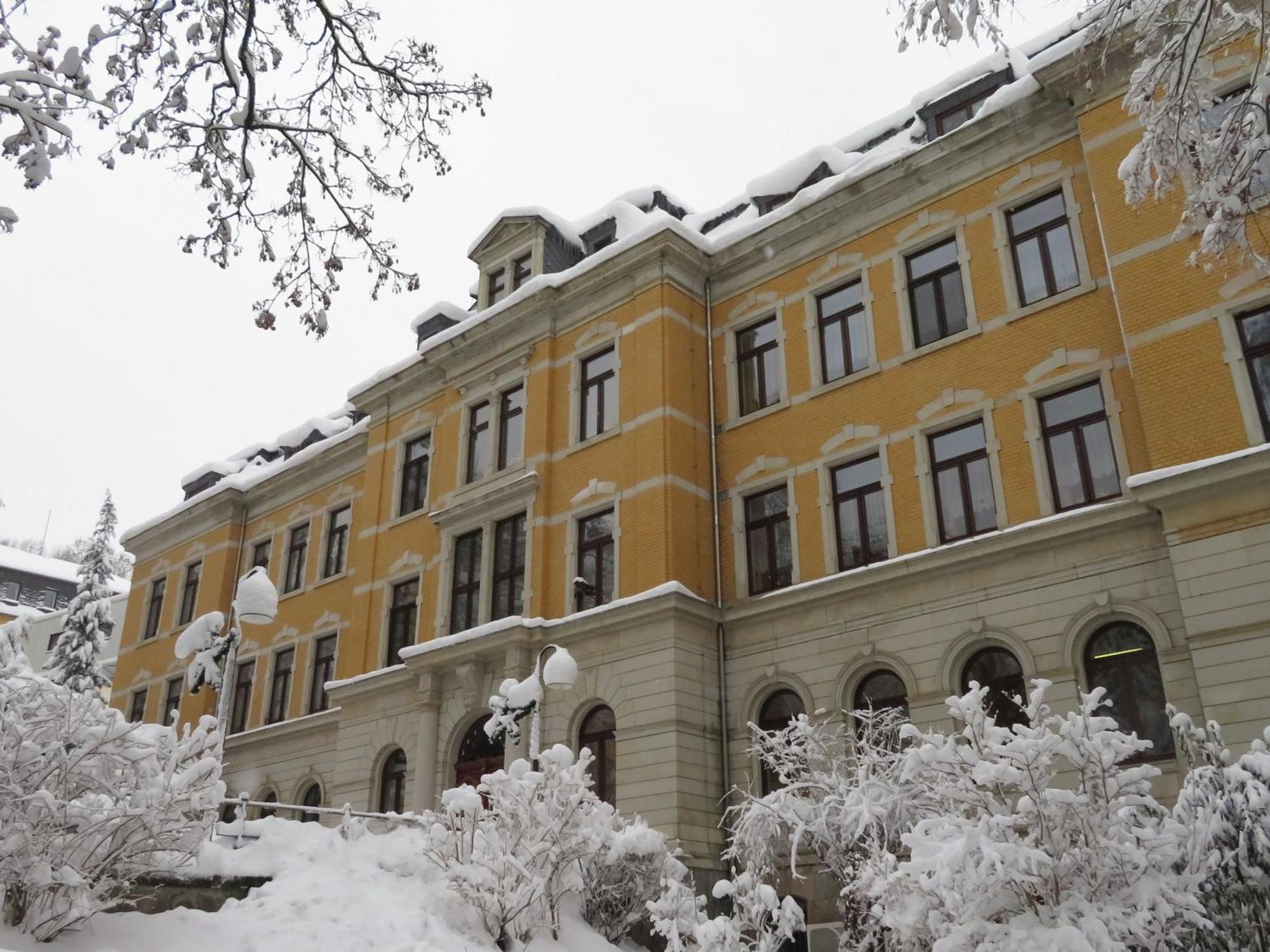 Saechsisches Gemeinschafts-Diakonissenhaus Zion E. V. Aue  Bagian luar foto